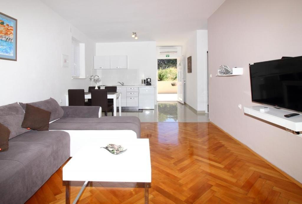 Apartments Dubreta Cavtat Bagian luar foto