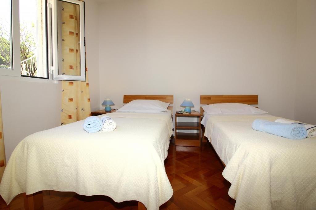 Apartments Dubreta Cavtat Bagian luar foto