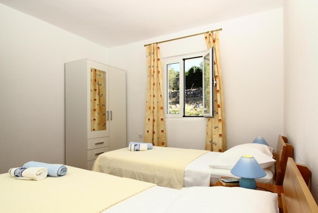 Apartments Dubreta Cavtat Bagian luar foto