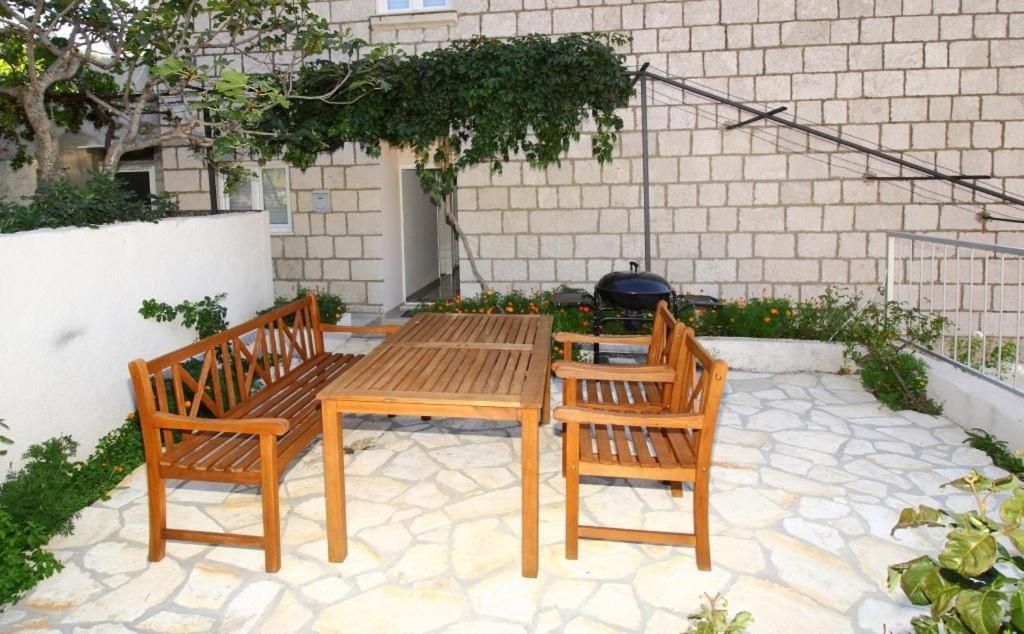 Apartments Dubreta Cavtat Bagian luar foto