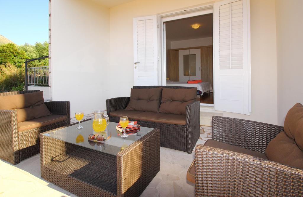 Apartments Dubreta Cavtat Bagian luar foto