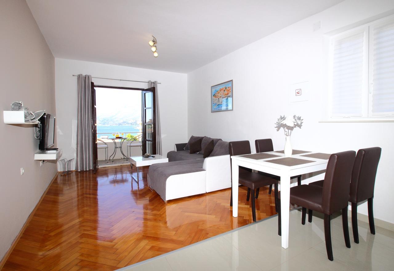 Apartments Dubreta Cavtat Bagian luar foto